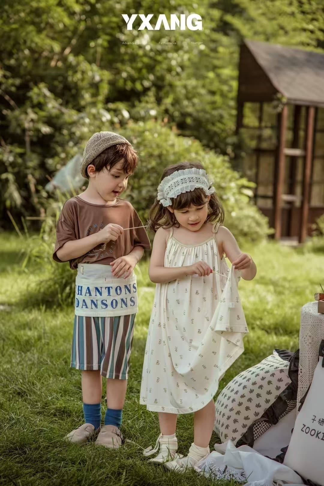 Kids and toys photography